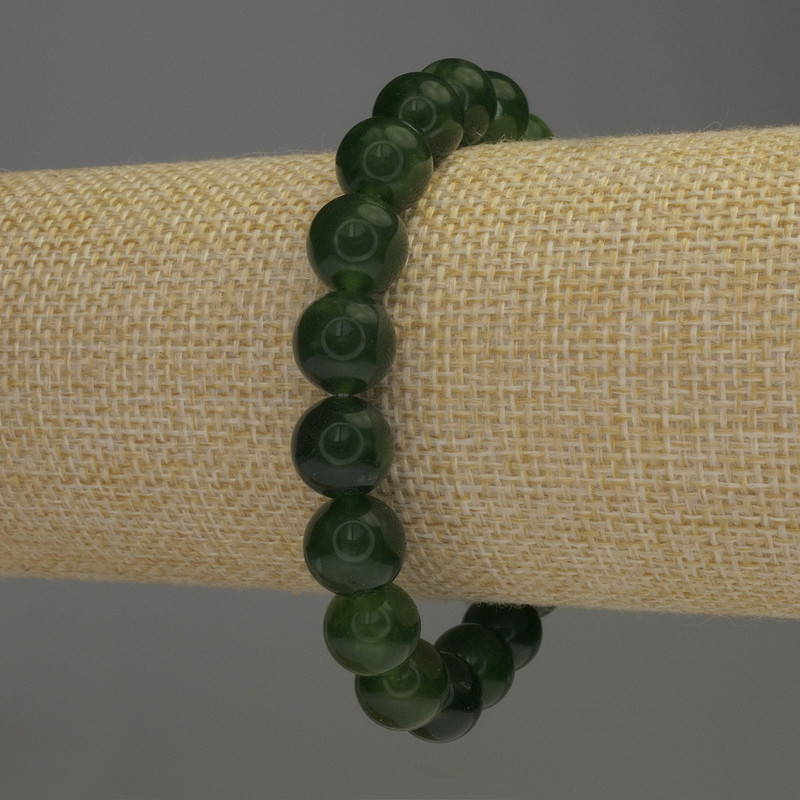 Jadeite bracelet with smooth beads, 10 mm diameter, 18 cm length, stretch