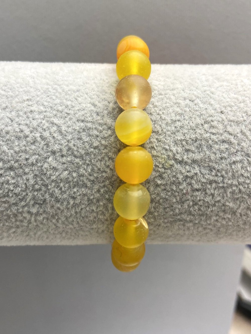 Matte Agate Bracelet with Smooth Beads, 8 mm Diameter, 18 cm Length, Stretch