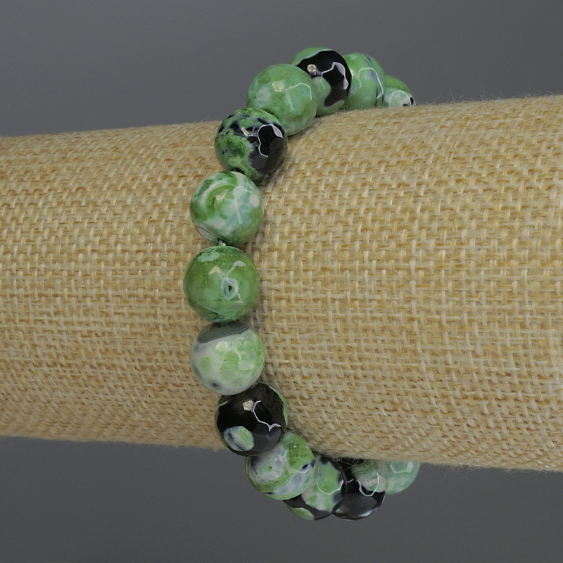 Bracelet with Faceted Agate Beads, 10mm diameter, 18 cm stretch