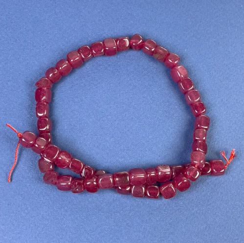 Tourmaline Cube Beads 7x7mm ± on Thread, 37 cm Length