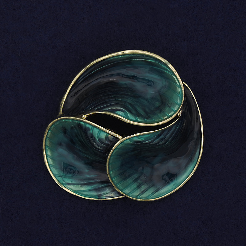 Brooch Accent green enamel gold-tone metal 44 mm+