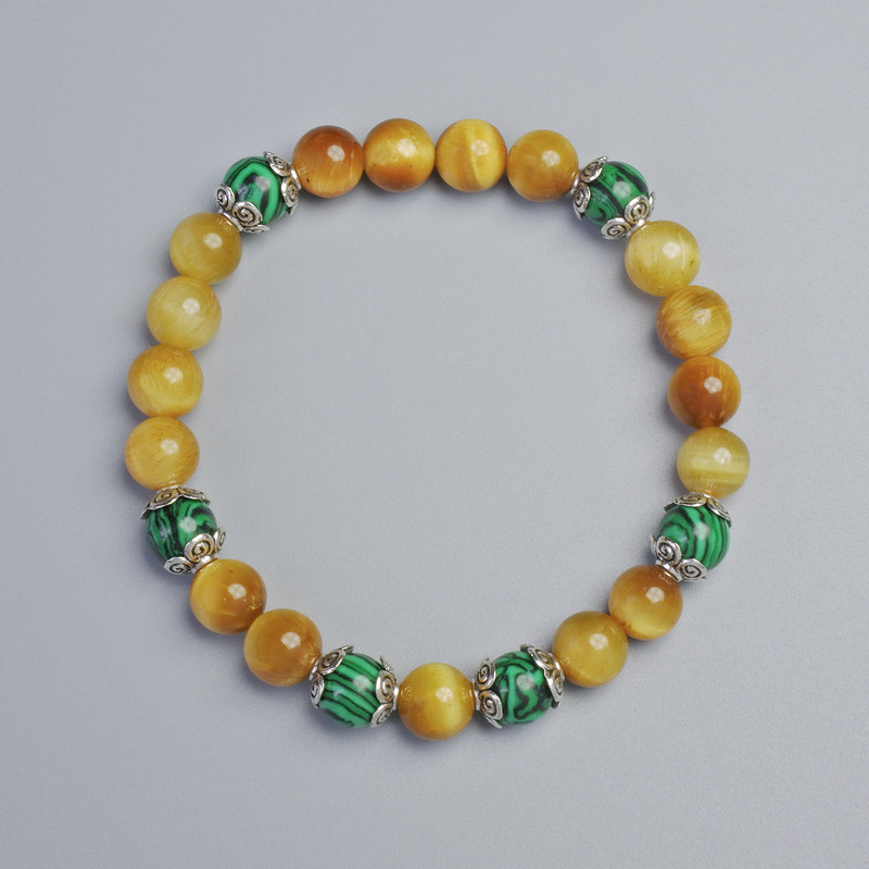 Bracelet Cat's Eye and Malachite, smooth round beads, diameter 8 mm ± (stretch), length 18 cm ± with metal inserts