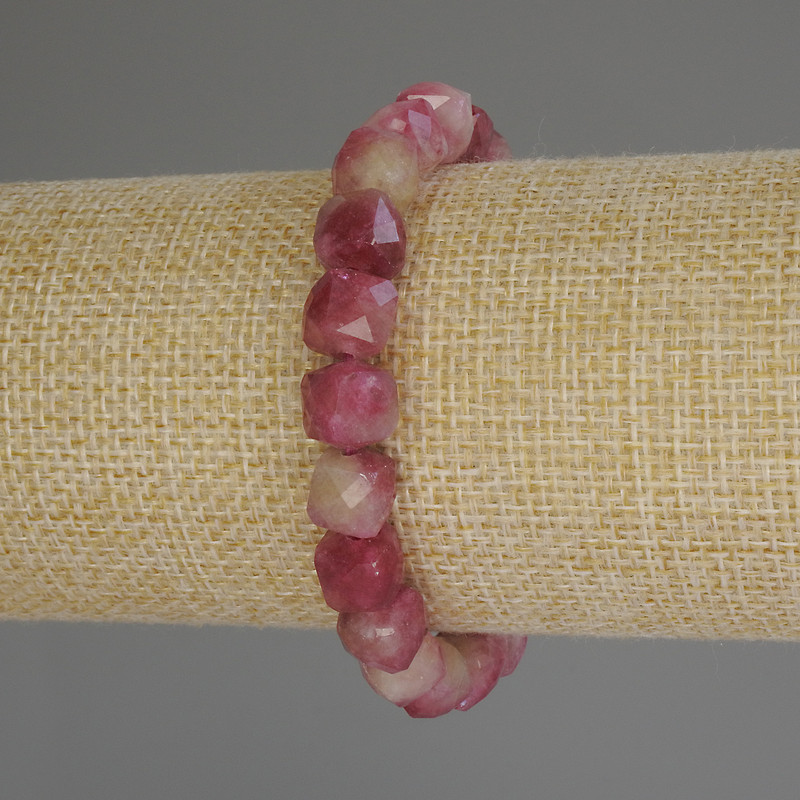 Faceted tourmaline cube bracelet, 8x8 mm diameter, 18 cm long (stretch)