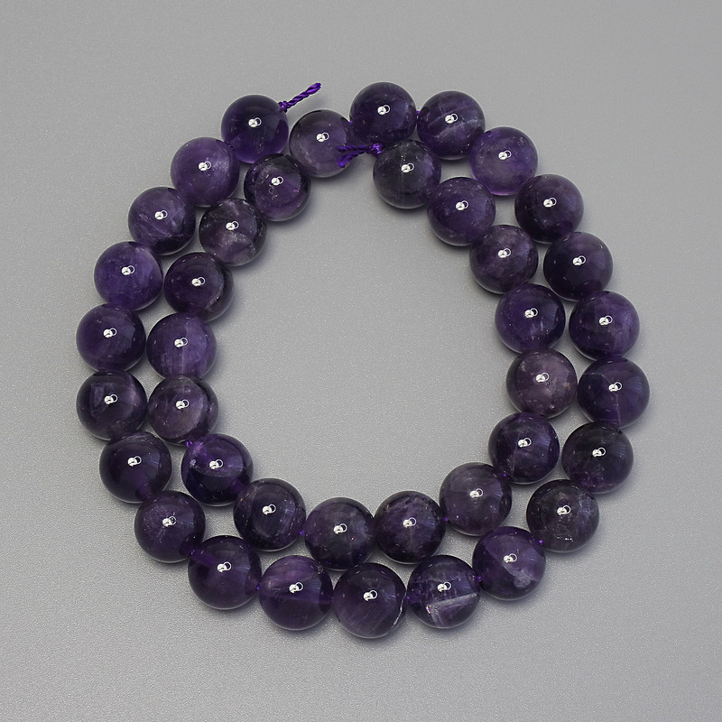 Amethyst Beads smooth ball, diameter 10mm ± on a thread, length 40cm ±
