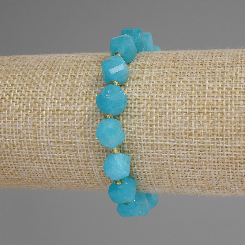 Aquamarine bracelet with faceted rhombus beads, 9x8 mm, with 3 mm seed beads, length 18 cm, stretch