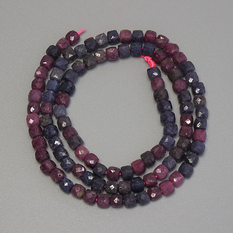 Sapphire Ruby faceted cube beads, diameter 4x4 mm, length 40 cm on thread