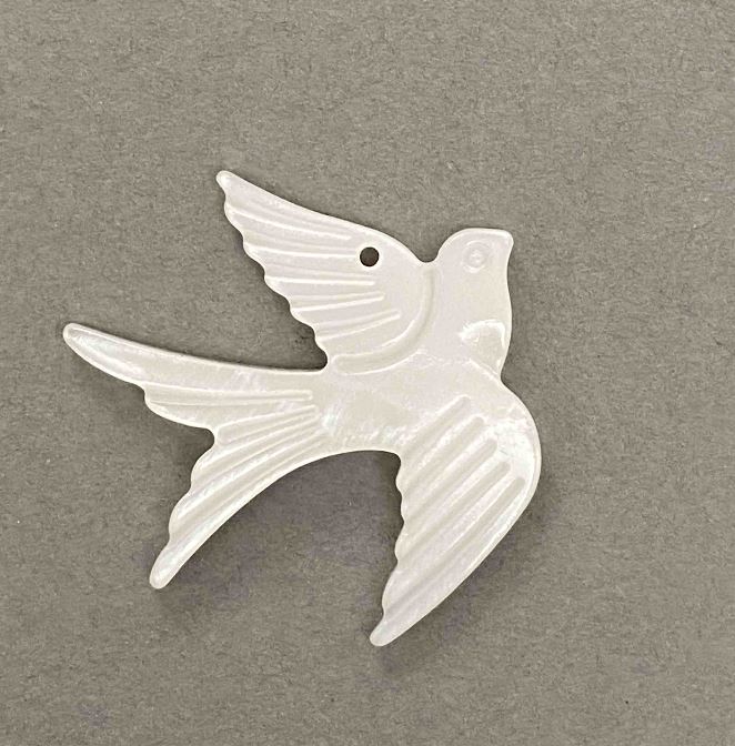 Swallow Pendant made from natural white mother-of-pearl 27x25x3mm