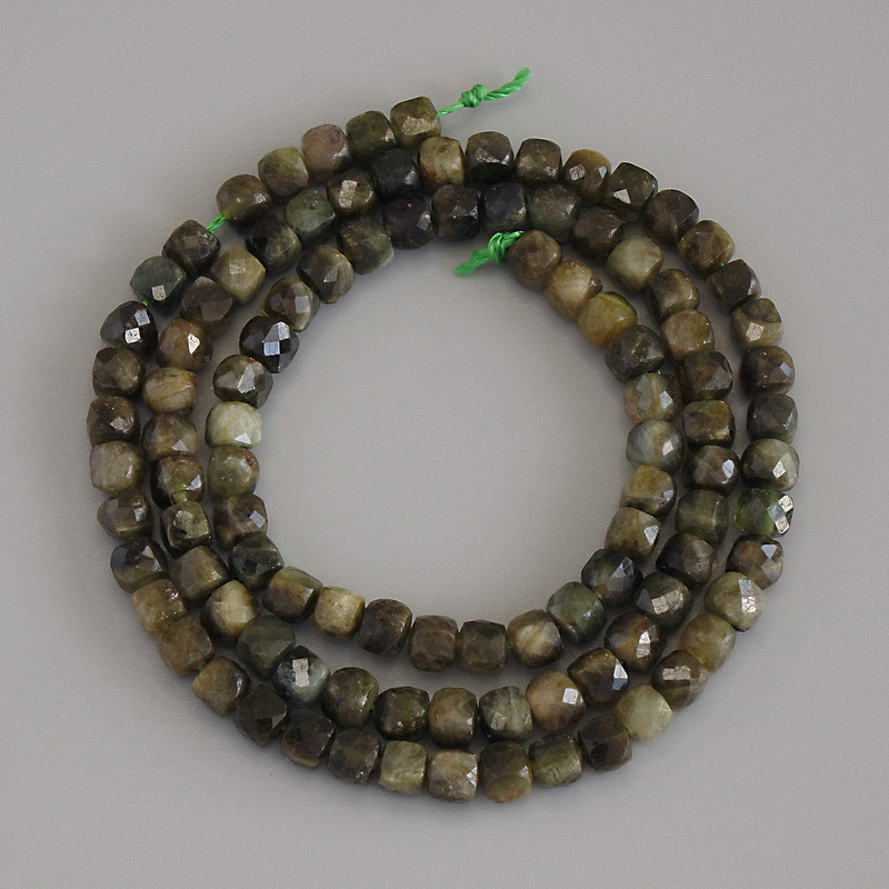 Beads Green Tourmaline, Faceted Cube, 4x4 mm Diameter ± on Thread, Length 40 cm