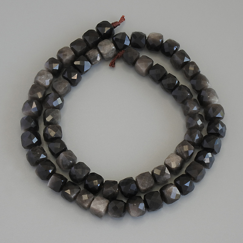 Beads Silver Obsidian Faceted Cube, 7x7mm diameter on thread, length 40cm+