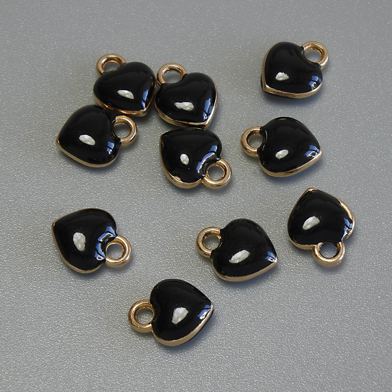 Heart pendant, black enamel on gold-tone metal, diameter 6×8 mm, pack of 10 pcs