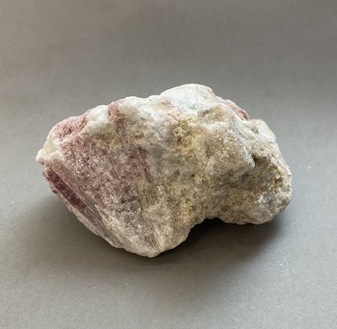 Unpolished natural tourmaline souvenir stone, weight 355 g, 85x61x55 mm+