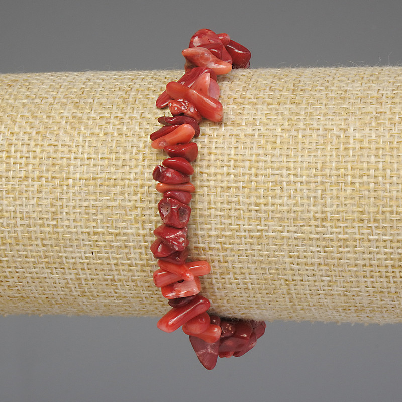 Coral Chip Bracelet on Elastic Cord, 7–12 × 3–5 mm, 18 cm