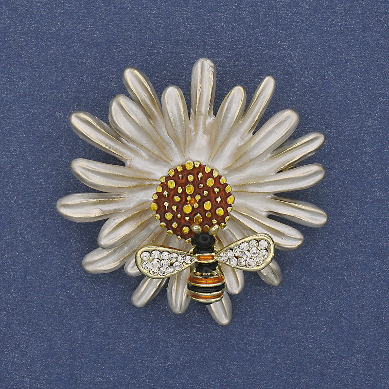 Brooch-pendant Flower white and yellow enamel crystals, gold-tone metal, diameter 38mm +
