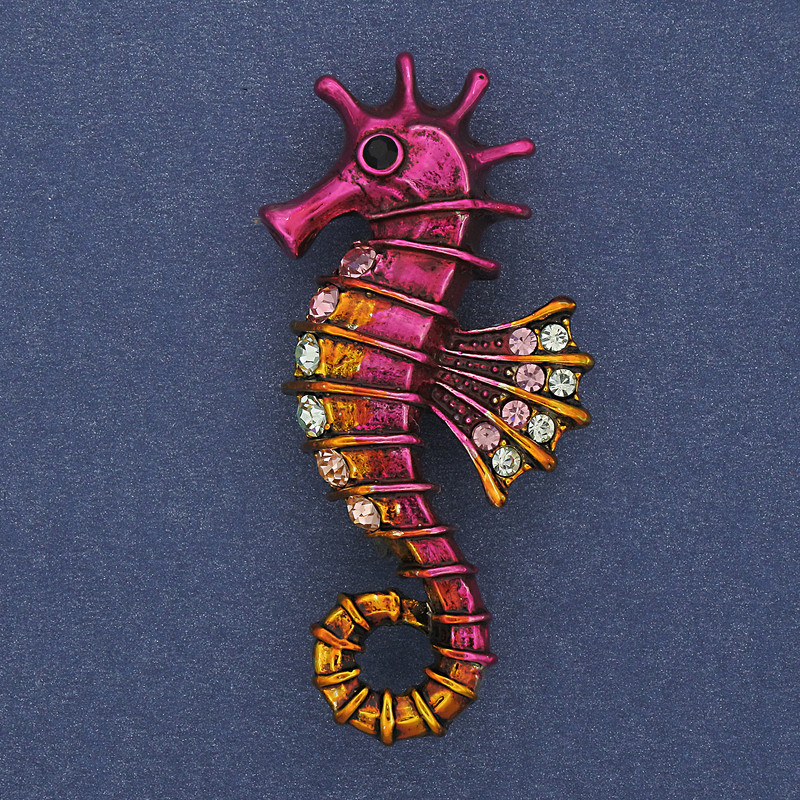 Seahorse Brooch-Pendant Colorful Rhinestones Pink Enamel Gold-Tone Metal 24x49mm+