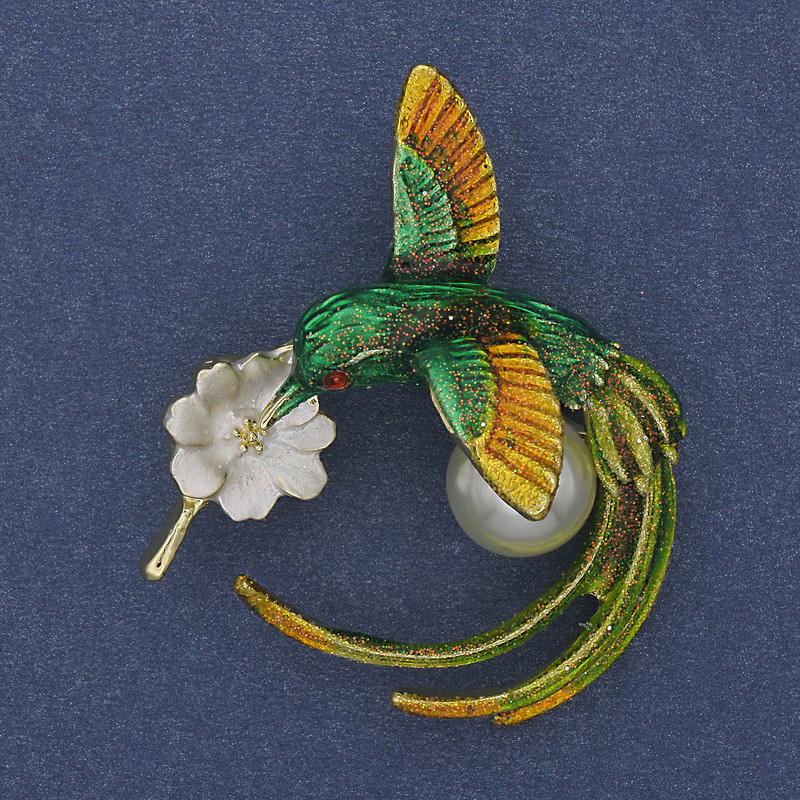 Brooch 'Hummingbird' green, yellow and silver enamel, pearl, golden metal 35x43mm +