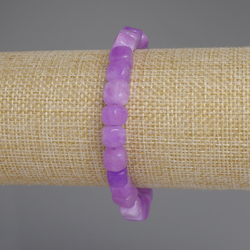 Lavender Amethyst Cube Bracelet, 7 mm diameter, 18 cm length, stretch