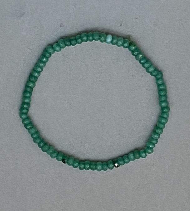 Chrysoprase Bracelet (synthetic) Faceted Rondelle Beads 4x2 mm, Length 18 mm, Stretch