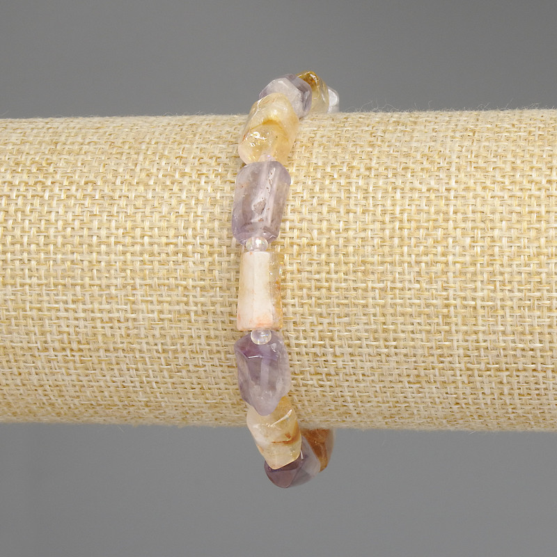 Amethyst bracelet, faceted cut, 10x6 mm diameter ±, 3 mm seed beads ±, length 18 cm ±, stretch
