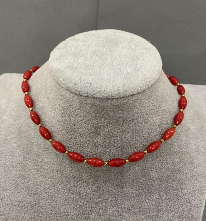 Choker with Coral Bead 10x5mm +- Hematite Bead 2mm +-, Length 38cm Extender Chain +5cm
