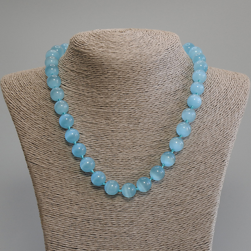 Cat's Eye Necklace in Blue, Smooth Beads, 11 mm Diameter, 50 cm Length with Clasp