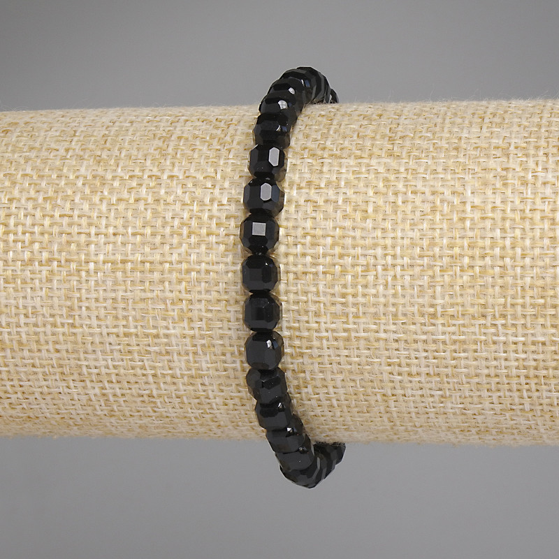 Faceted Tourmaline Cube Bracelet, 5×5 mm, 18 cm length, stretch