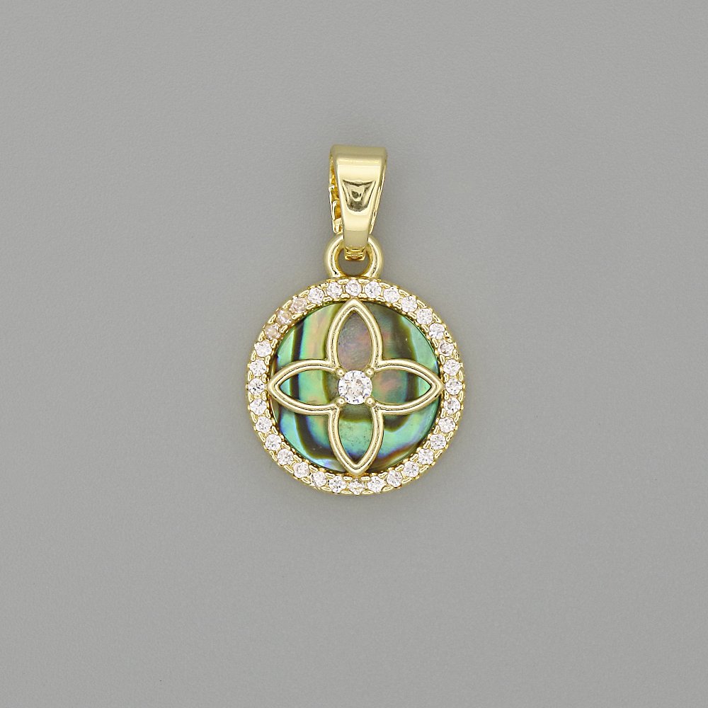 Chalcedony Clover Pendant in a Golden Circle with Crystals 20 x 13 mm+