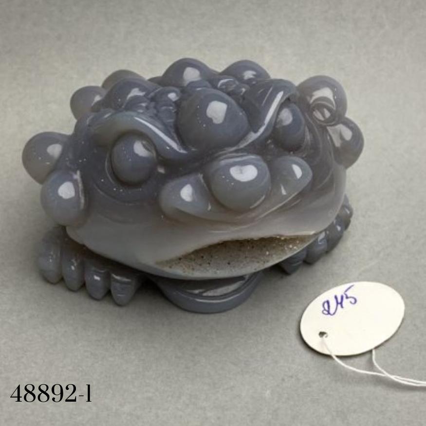 Chan Chu Money Frog Statue in Smoky Agate, 70x68x58 mm, approx. 262 g