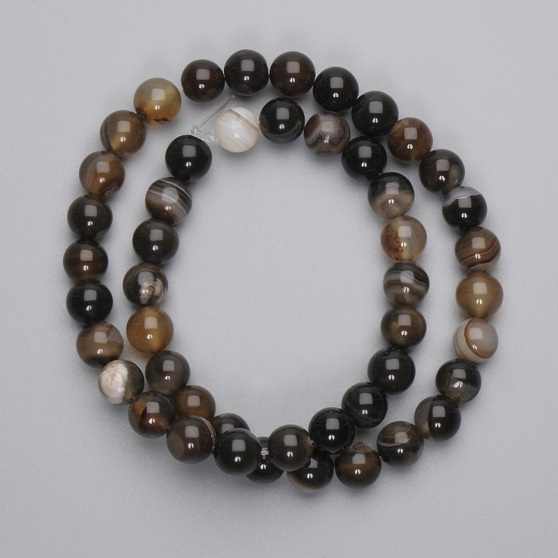 Agate Beads, Smooth Round Beads, 8 mm Diameter, on Thread, 37 cm Length