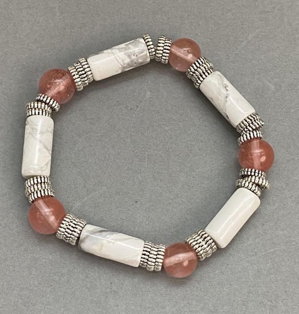 Bracelet with chalcedony beads and kacholong cylinders, 10 mm diameter, 17x7 mm cylinders, with metal inserts, length 18 cm, stretch