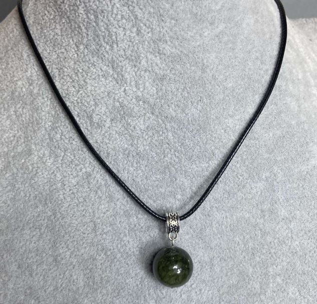 Pendant Serpentine (Synthetic) Ball, 14 mm diameter, on a cord with a 5 cm extender, length 60 cm