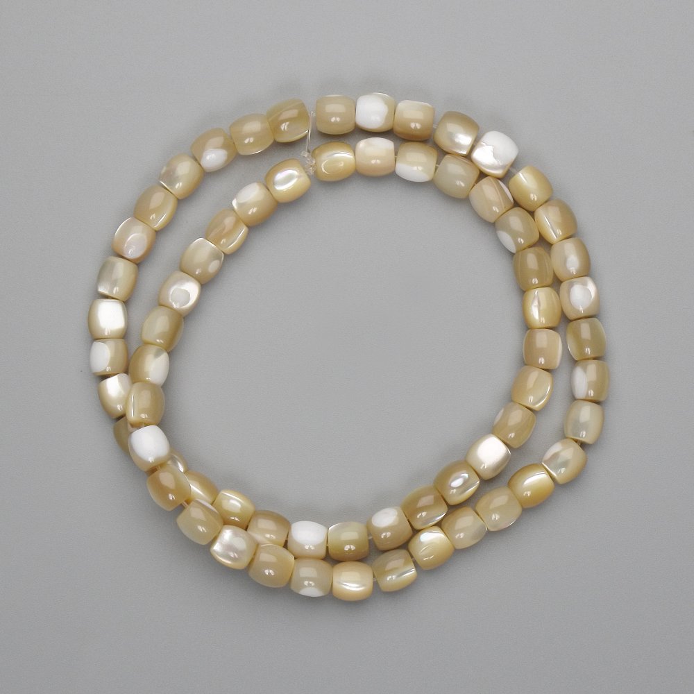 Beige mother-of-pearl barrel beads, 6x6 mm, 39 cm long on thread