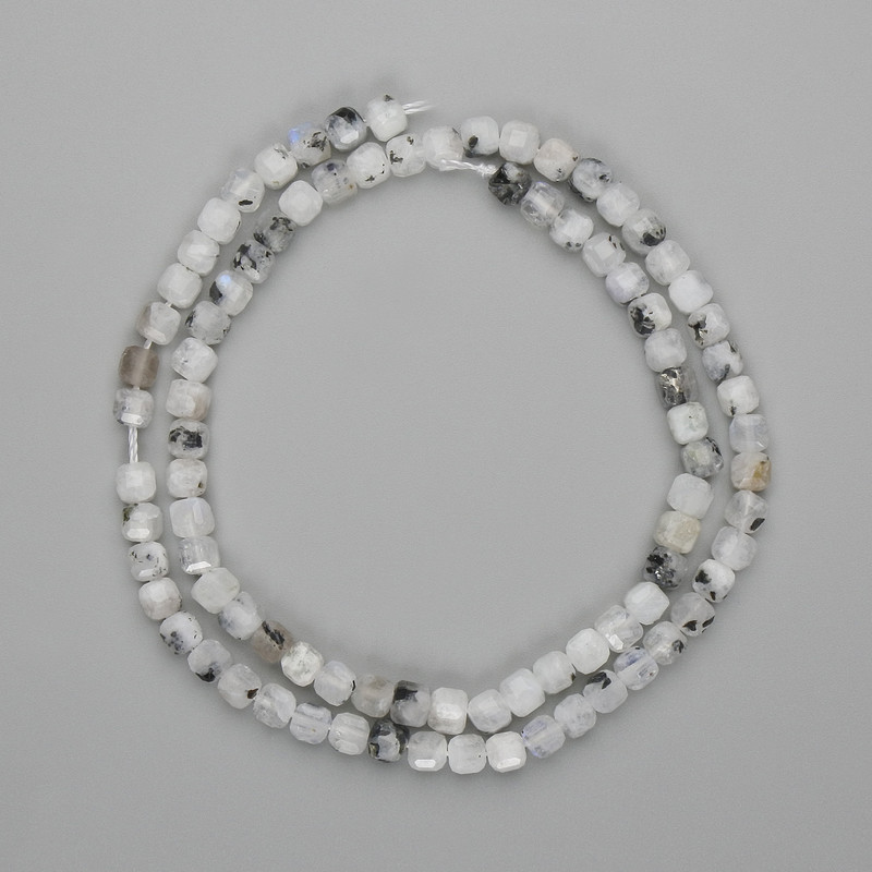 Adularia Moonstone Beads, Faceted Cube 4x4 mm, approx. 38 cm on thread