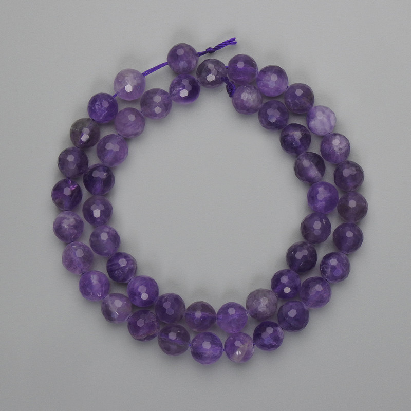 Amethyst faceted round beads 8 mm, length 38 cm +- on thread