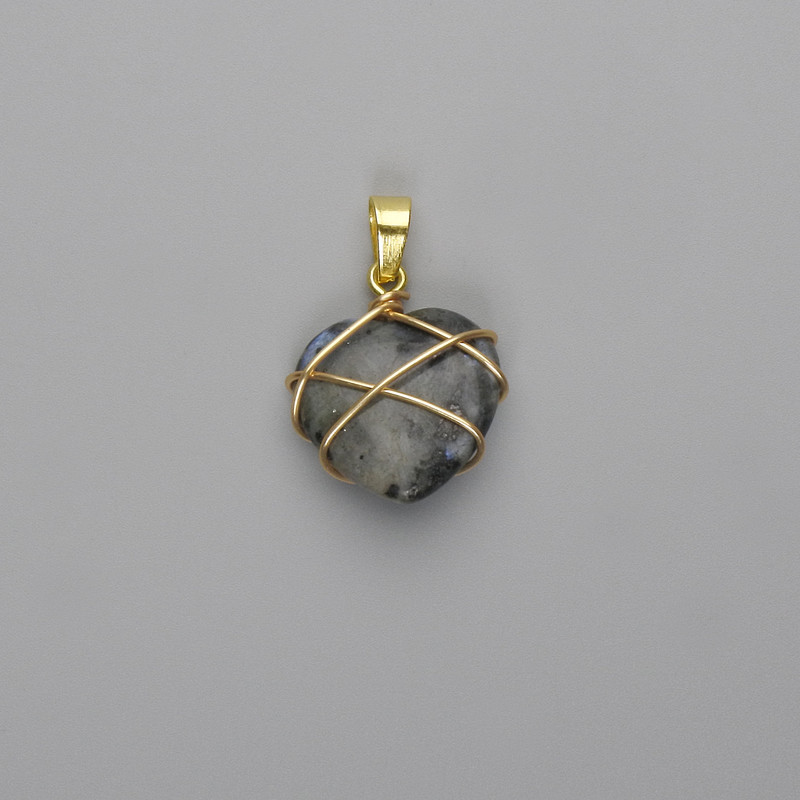 Pendant Heart in Wire-Wrapped Labradorite 21x21 mm ±, 30 mm diameter ±