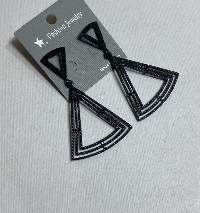 Long evening earrings, length 6.5 cm