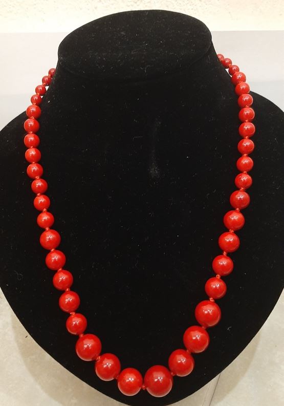 Red Coral Necklace (pressed) graduated beads, bead diameter 6×14 mm, length 54 cm+