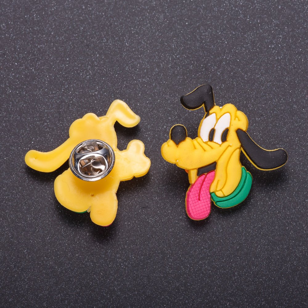 УЦІНКА Брошка "Собачка" на викрутці, діаметр 3см