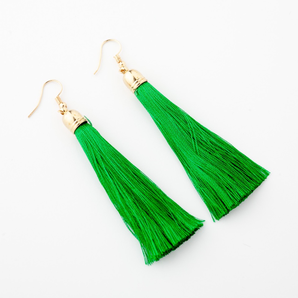 Green tassel earrings, 8 cm long, metal color 'gold'