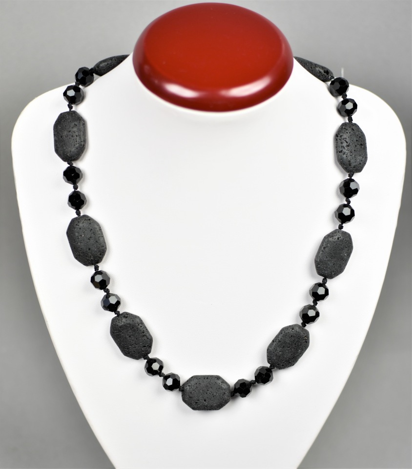 Lava Octagon Necklace + Black Agate, length 50 cm