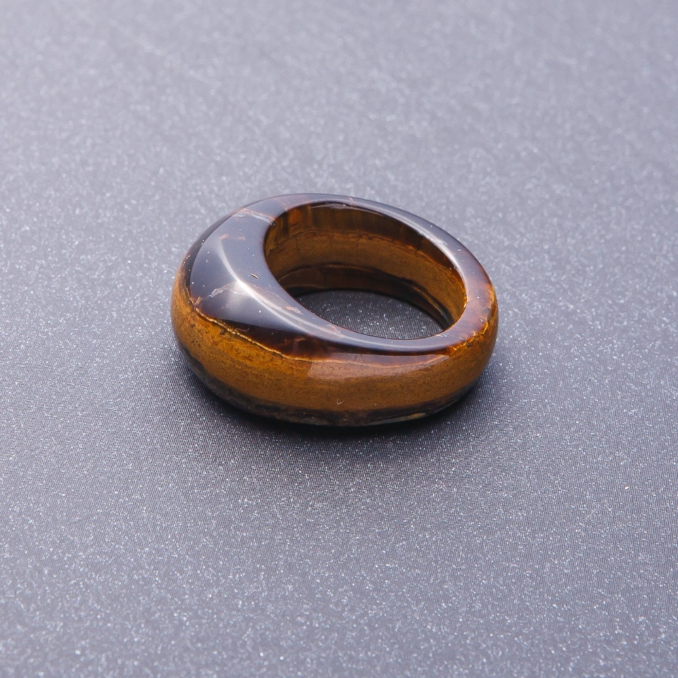 Ring with natural tiger's eye stone, 20 mm size