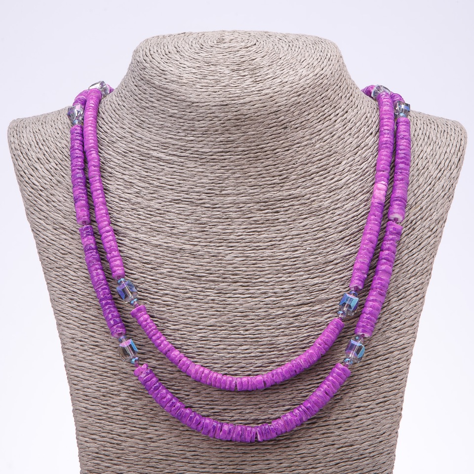 Purple necklace with Skafarki shells, length 120 cm