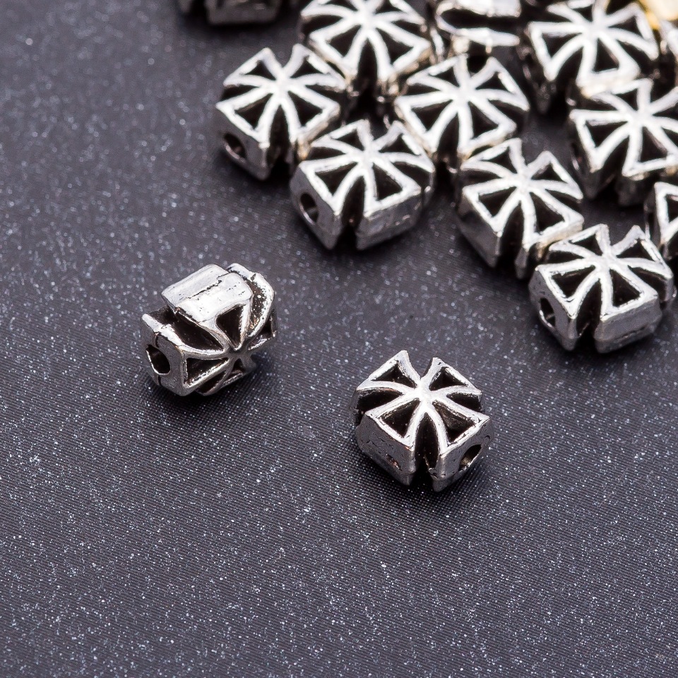 Cross-shaped Bead Insert, dimensions 7×8×5 mm, hole 5 mm, packaging 20 g +