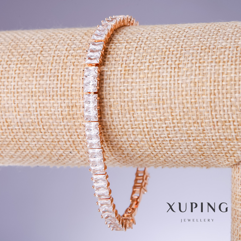 Xuping Bracelet with White Cubic Zirconia, 6mm Thick, 18–20 cm Length, 18K Gold-Plated