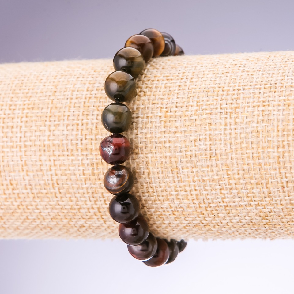 Bracelet of Bull's Eye, Tiger's Eye, and Hawk's Eye, 8 mm on elastic
