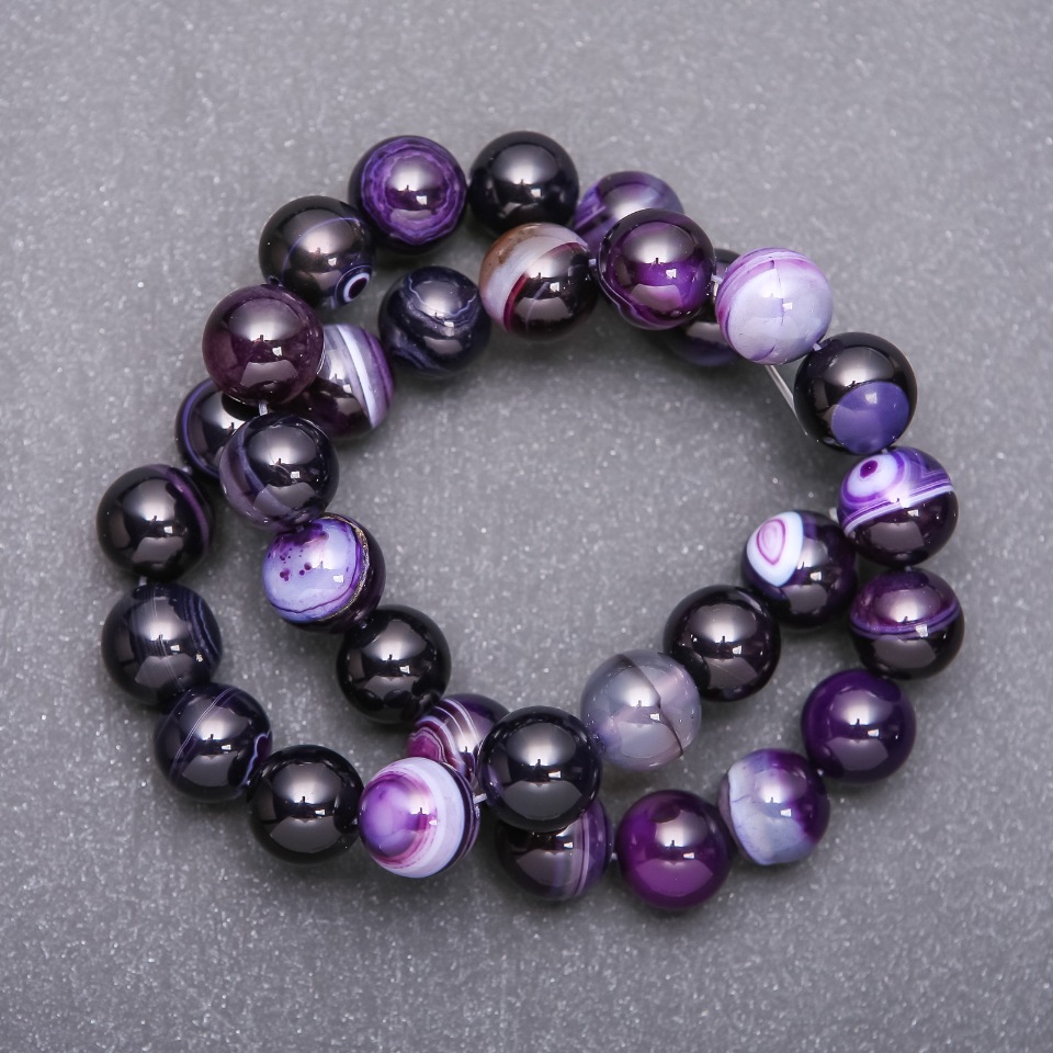 Beads on a thread, natural stone Glazkova Purple Agate, smooth round beads, diameter 12 mm +/- length 38 cm +/-