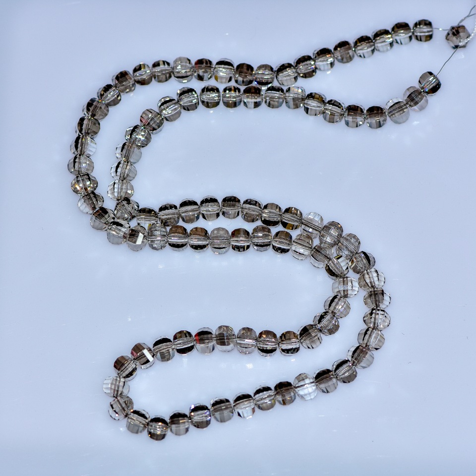 Crystal beads in Swarovski style, light gray, faceted ball with plating, diameter 5x4 mm, thread length 48 cm