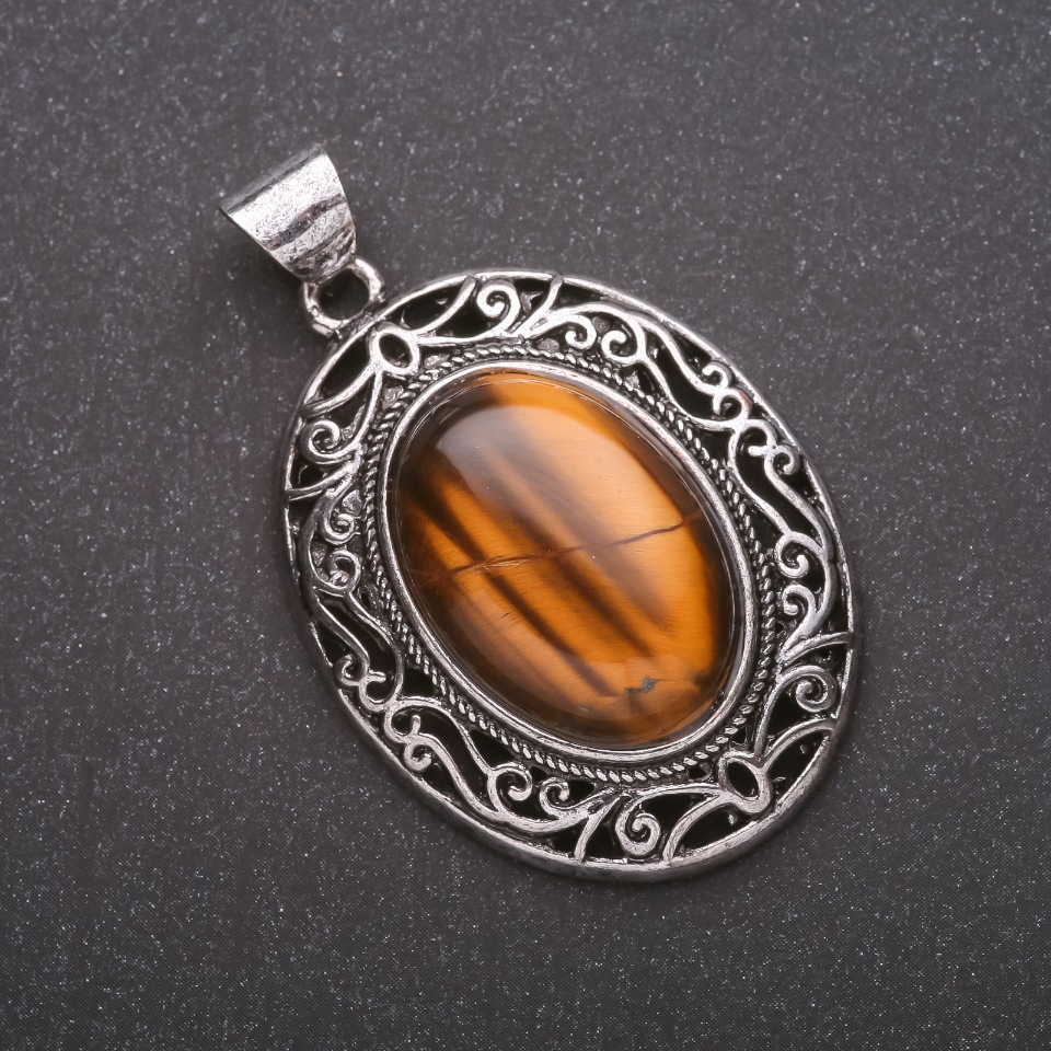 Tiger's Eye Pendant in Antique Setting 33×40×52 mm