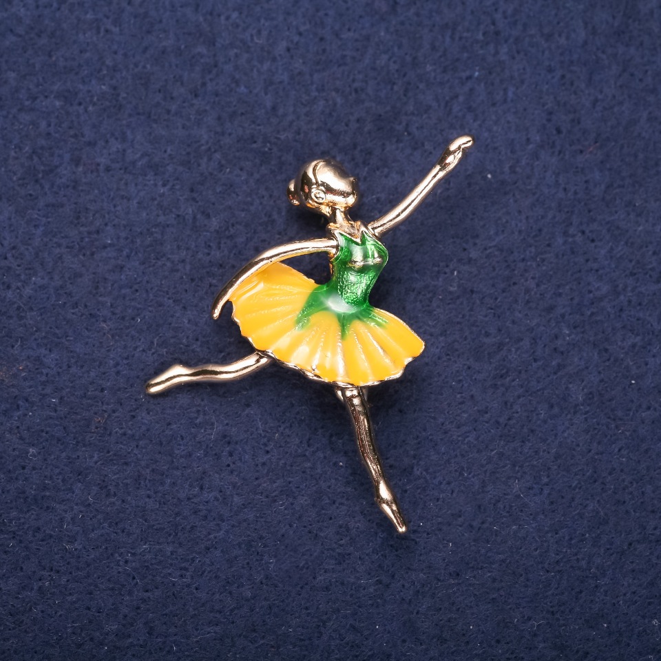 Ballerina Brooch with Yellow-Green Enamel, 45x45 mm, Yellow Metal