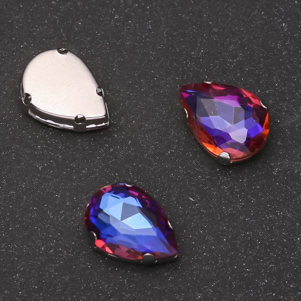 Price per unit / 10 pcs. Sew-on Crystal in Cap Setting, Drop 10×14mm Blue-Indigo