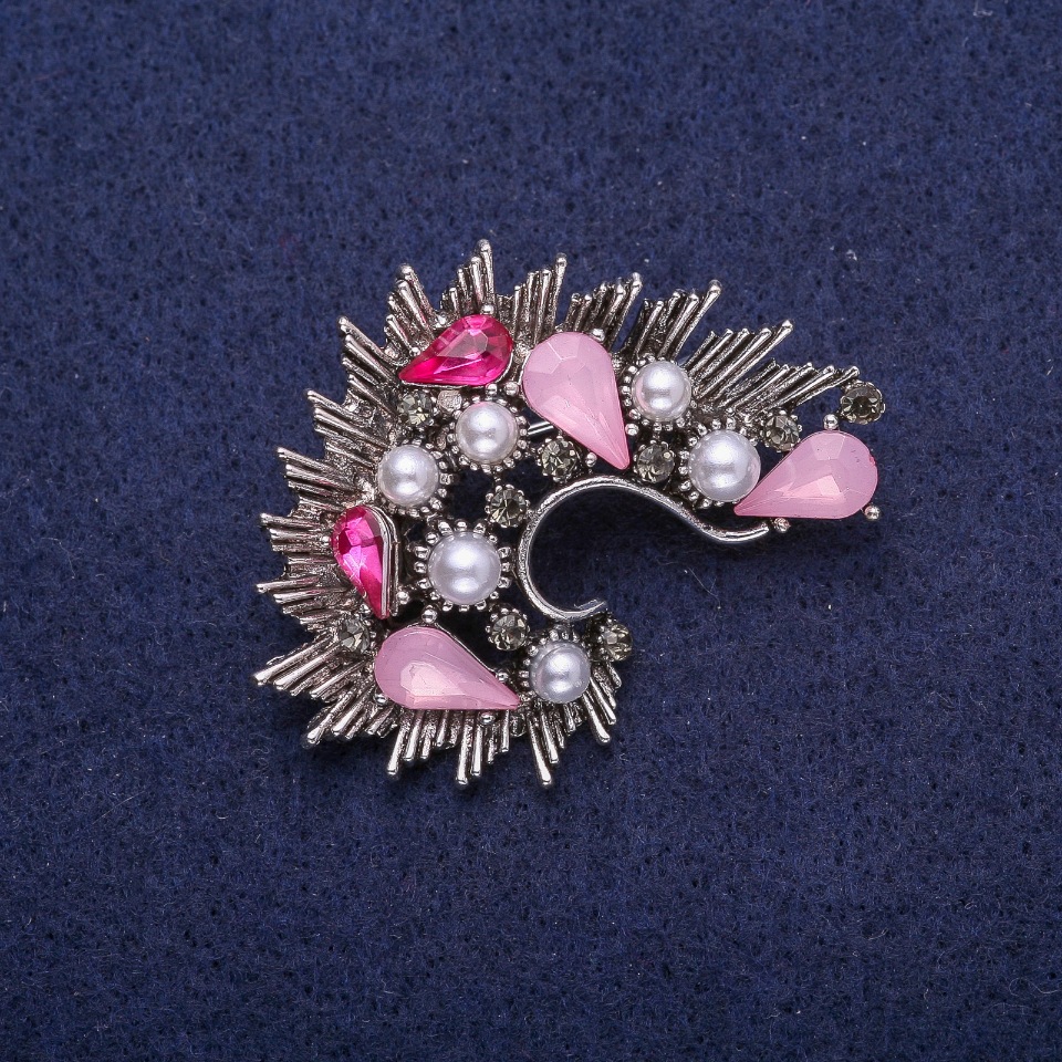 Accent Brooch with Pink Crystals and Pearls (Imitation), Silver-Toned Metal 35x45mm